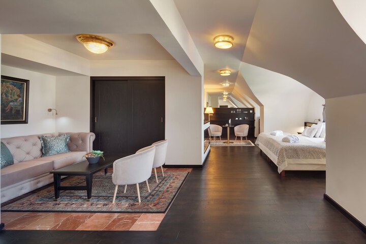 Room 42 of 124