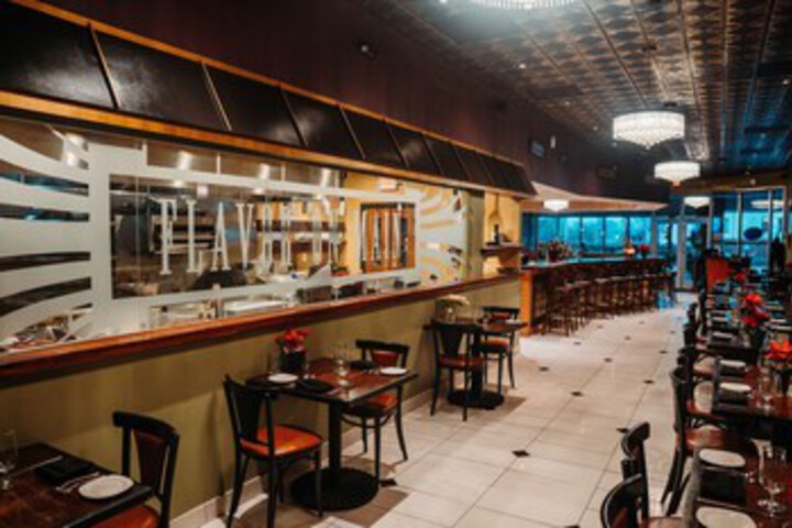 Dining 211 of 285