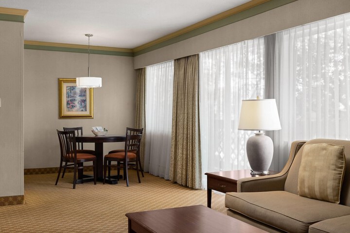 Room 44 of 86
