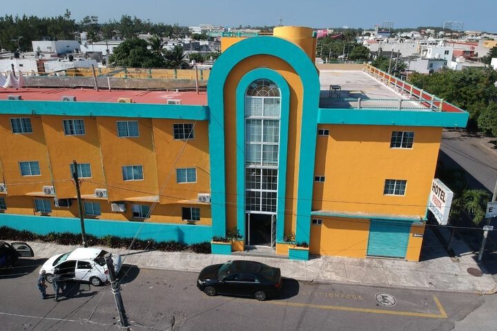 Hotel 14 of 17