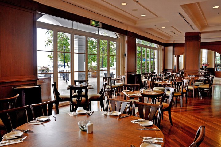 Dining Photos