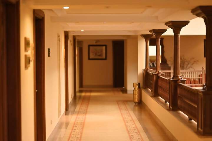 Entrance & Lobby