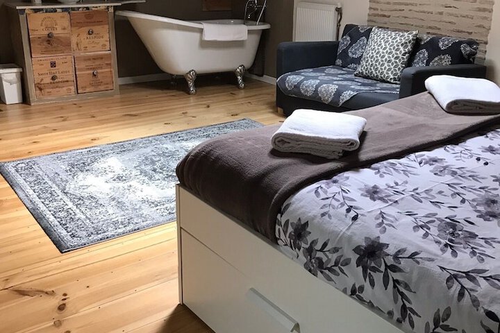 Room 16 of 31
