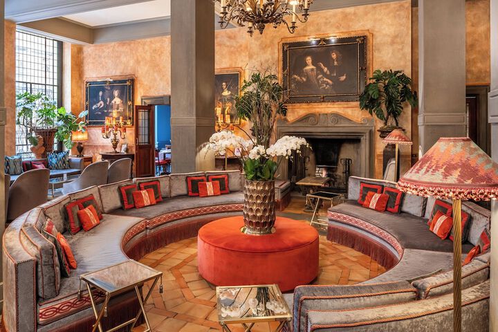 Guest Lobby