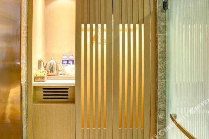Dell Hotel (Chengdu Shuangliu International Airport)