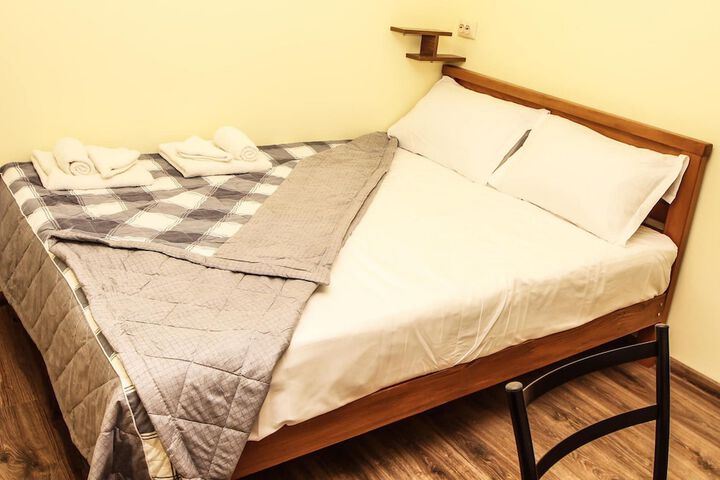 Room 13 of 26