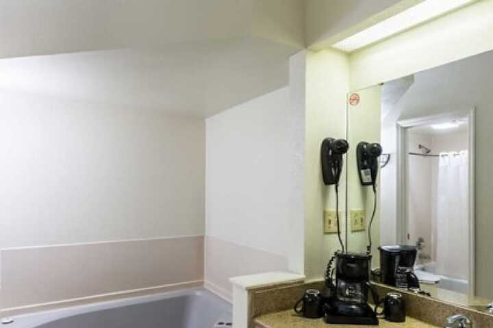 1 Double Bed Efficiency (5 of 8)
