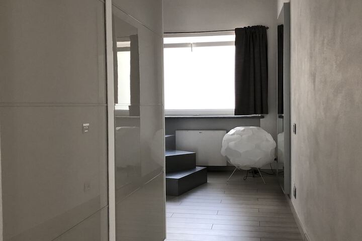Room 10 of 161