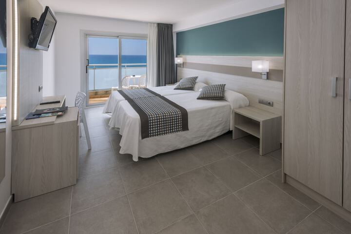 Room 4 of 38