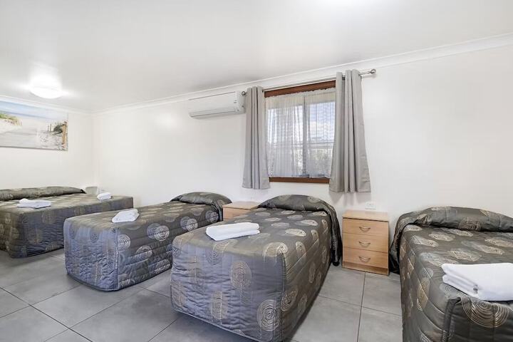 Room 2 of 4