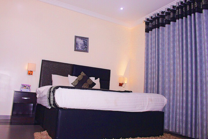 Room 36 of 93