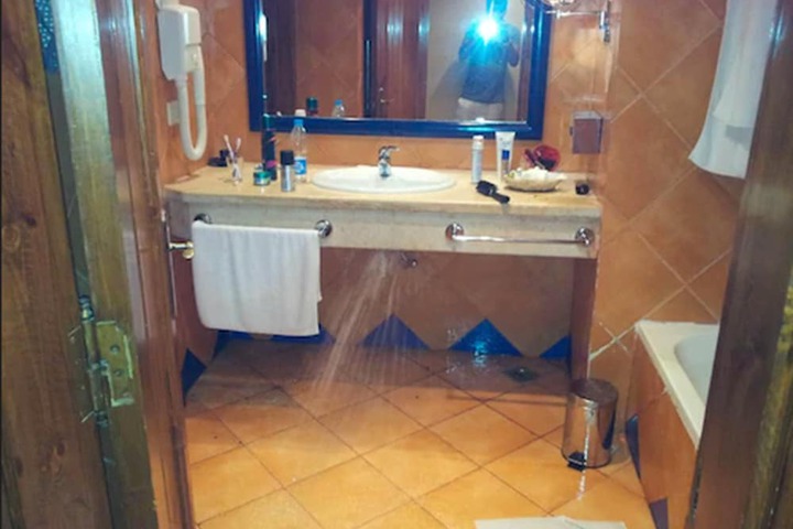 Room 7 of 19