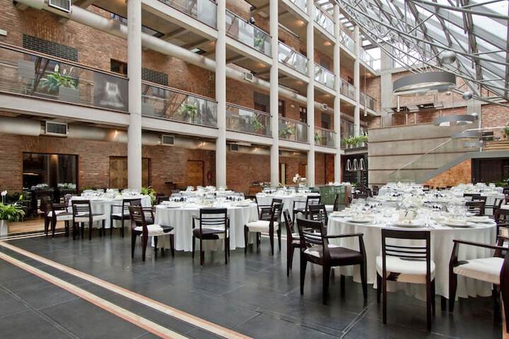 Dining 70 of 95