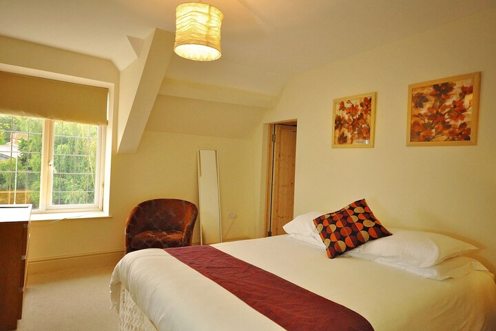Room 7 of 65