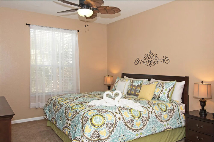 Room 4 of 41