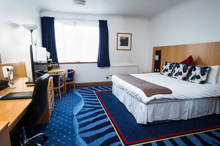 Room 5 of 39