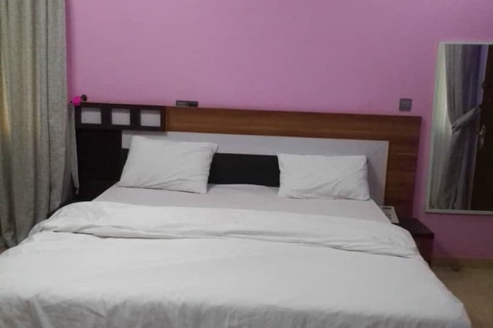 Room 7 of 22