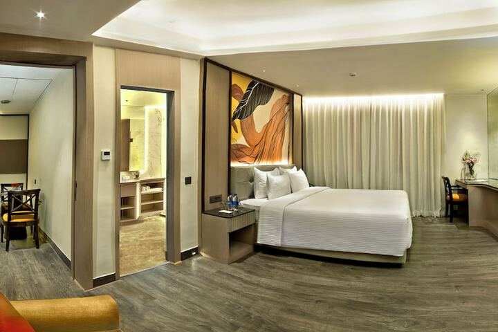 Room 15 of 95