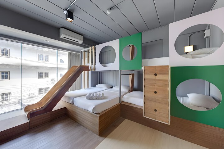Room 7 of 31