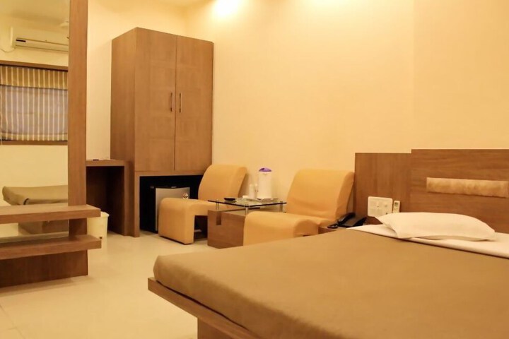 Room 26 of 31