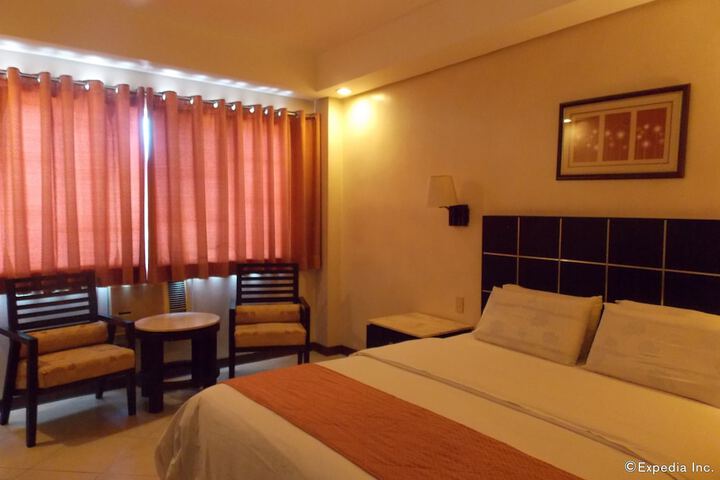Room 14 of 36