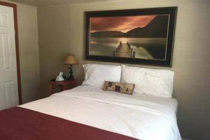 Property Grounds 18 of 33