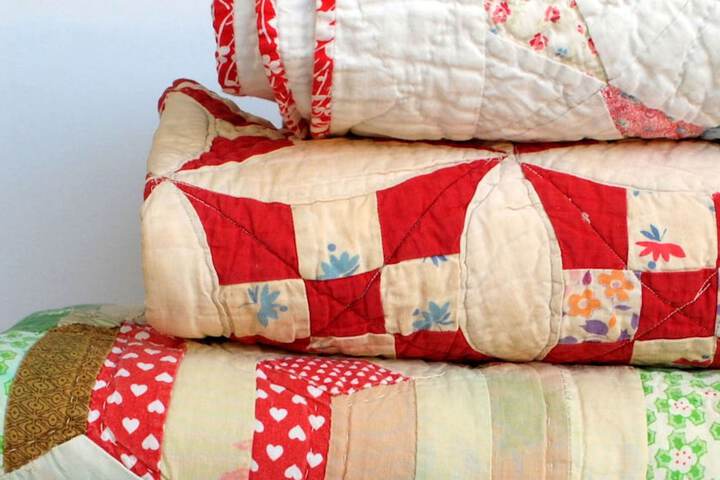 1 Queen Bed (3 of 9)