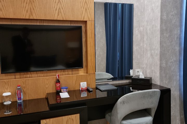 Room 21 of 53