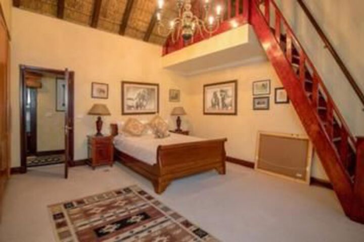 Room 6 of 34