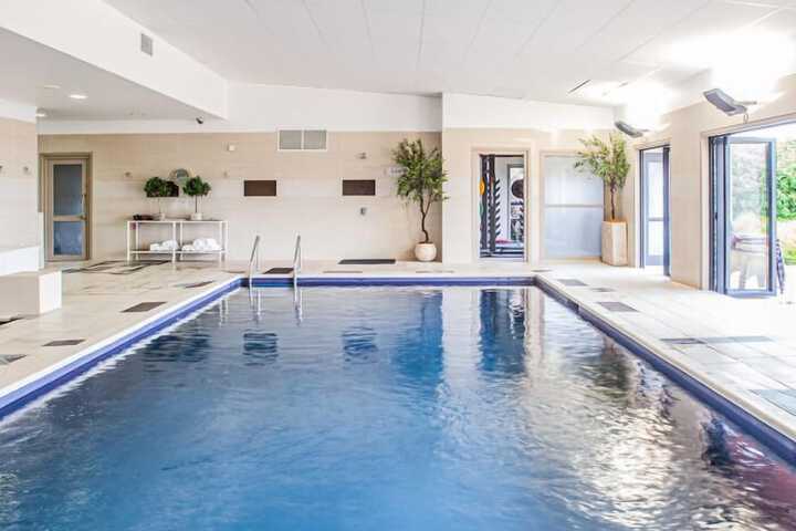 Pool 13 of 33