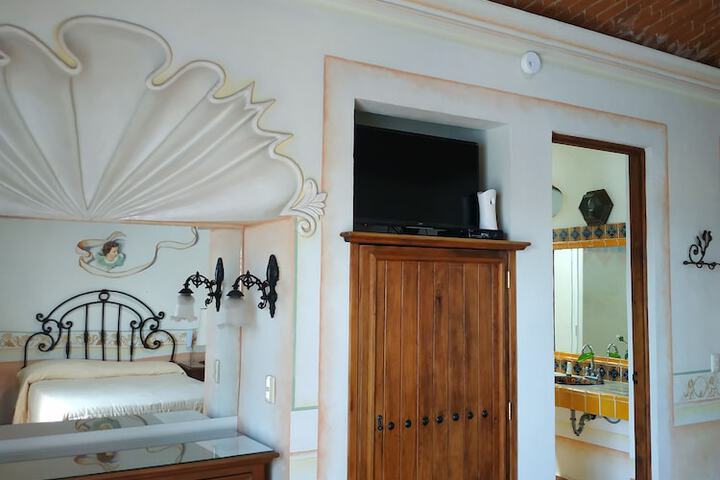 Room 4 of 22