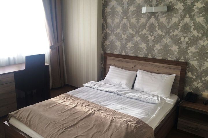 Room 25 of 53