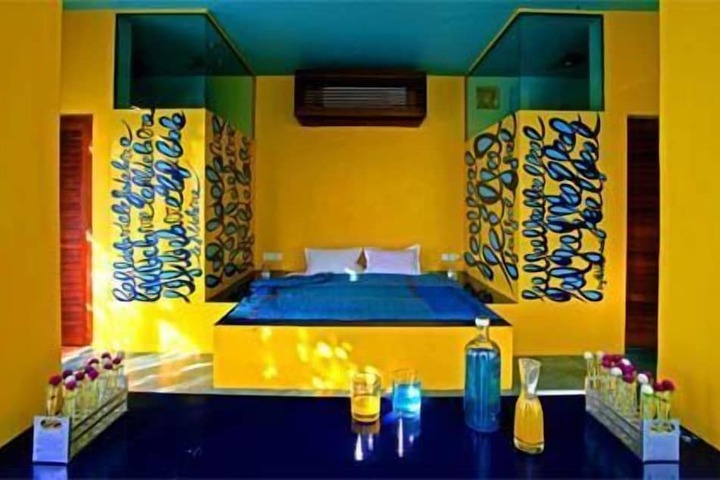 Room 18 of 51