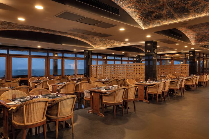Dining 74 of 106