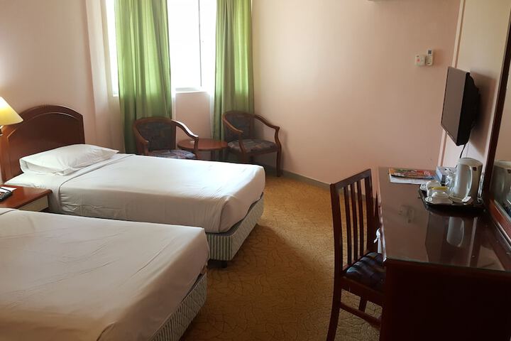 Room 5 of 22