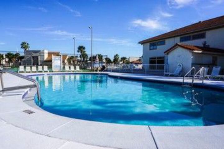 Pool 49 of 59