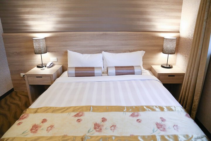 Room 9 of 39