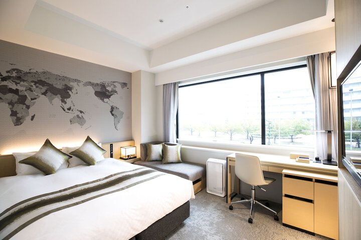 Room 13 of 46