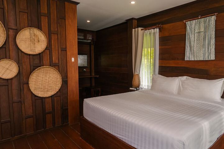 Room 6 of 95