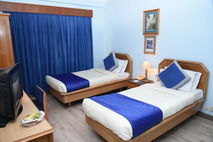 Room 4 of 22