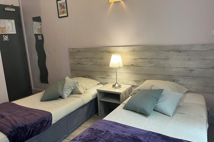 Room 5 of 23