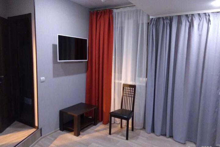 Room 27 of 48
