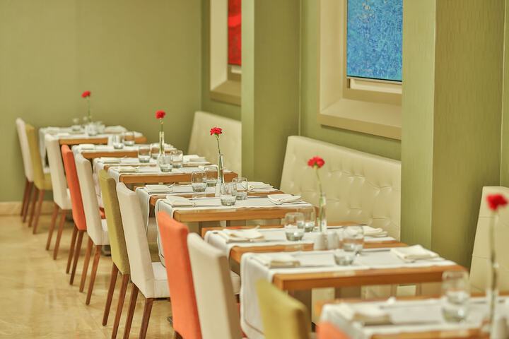 Dining 94 of 133