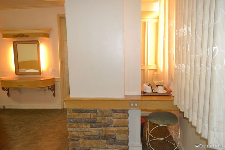 Room 29 of 82