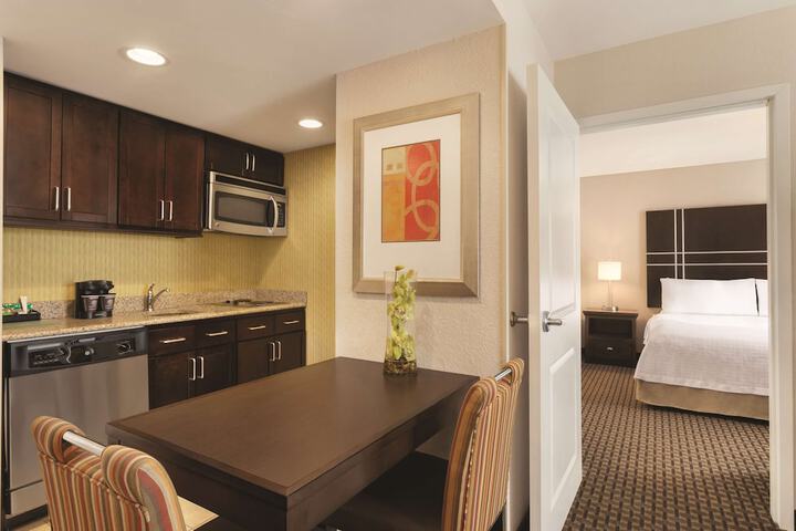 1 King Bed Studio Suite (3 of 30)