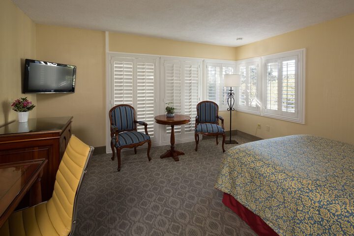 Room 5 of 23