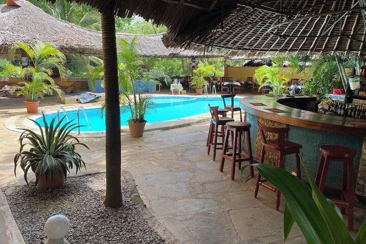 Pool 42 of 66