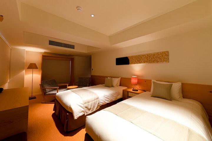 Room 38 of 95