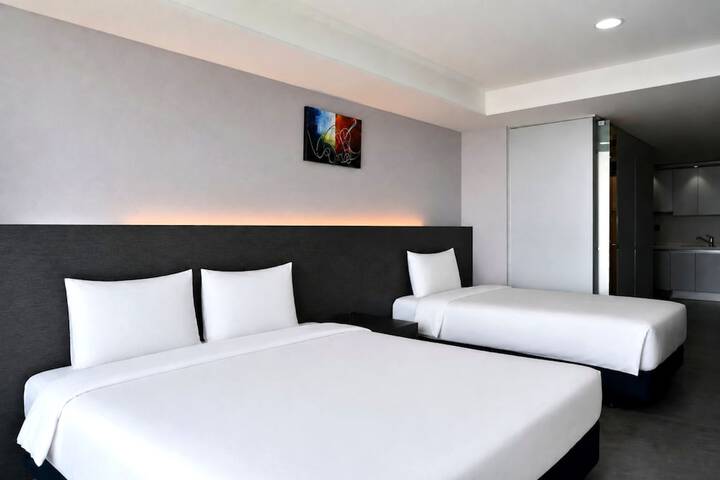 Room 30 of 124