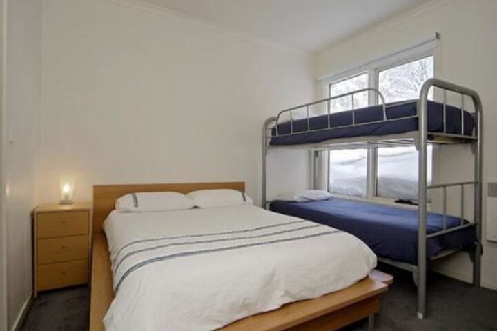 Room 3 of 11